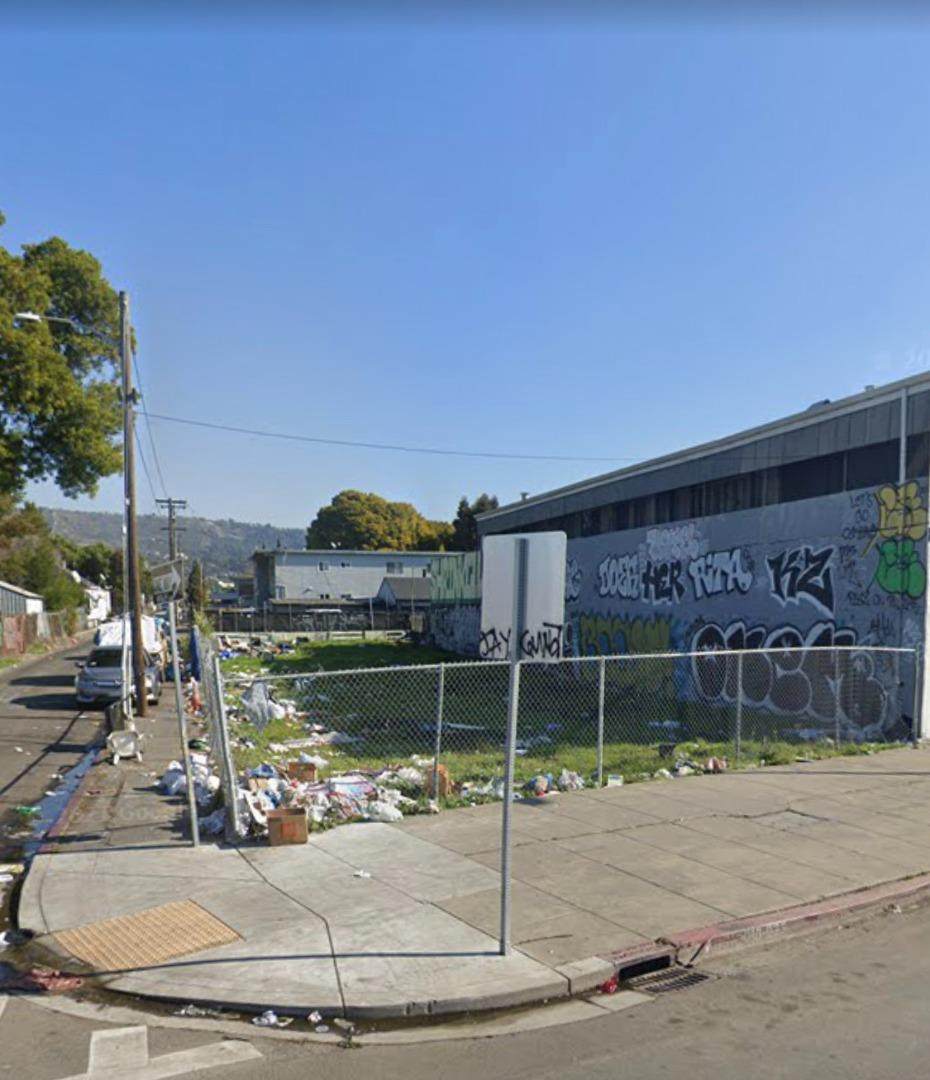 7100 International Blvd - Photo 1