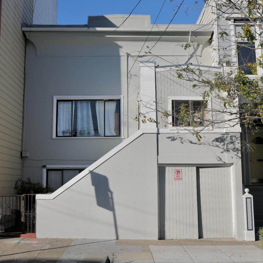 3016 26th St - Photo 1