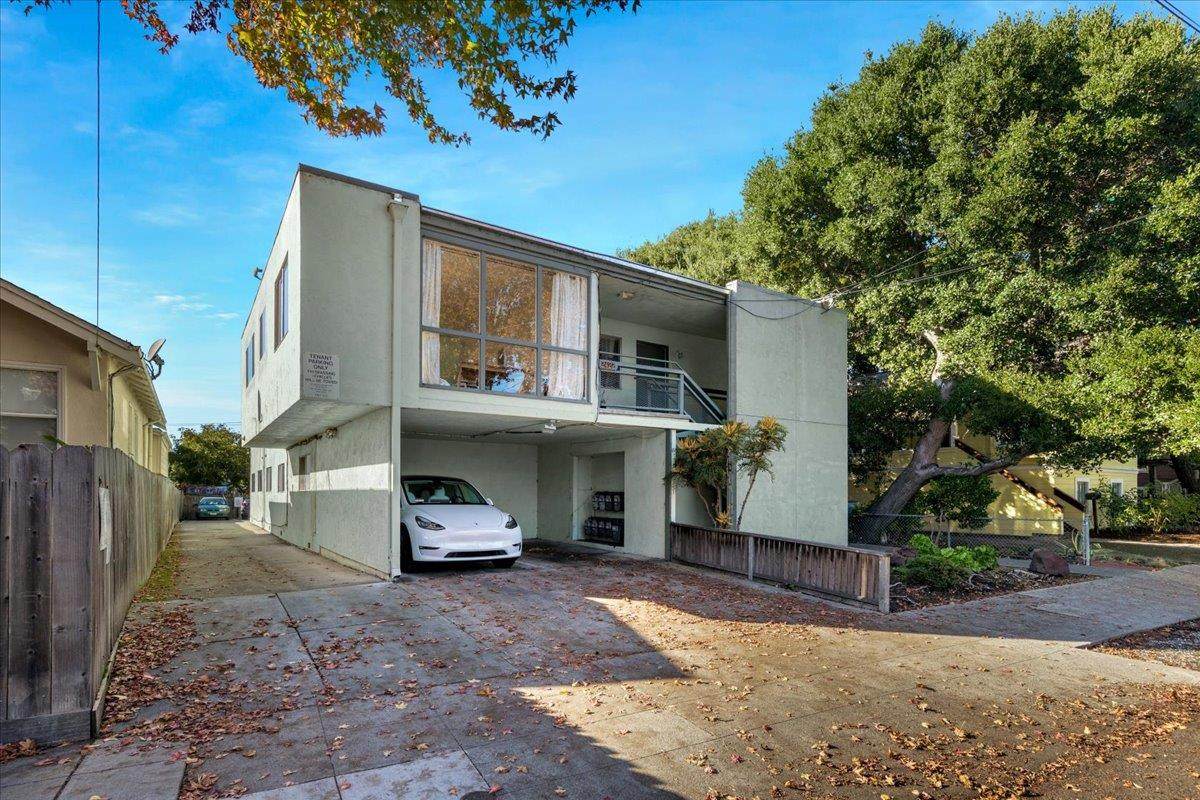 2422 Mckinley Ave - Photo 1