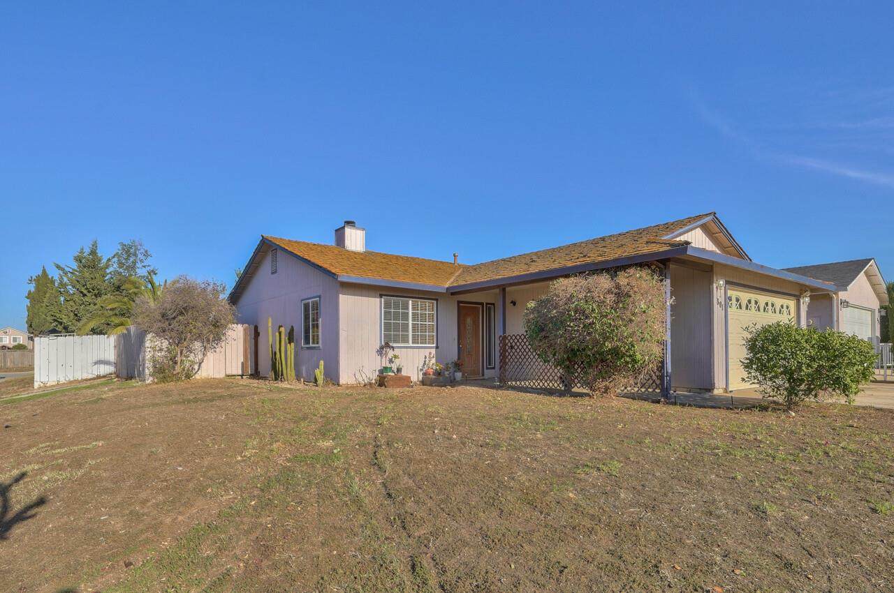 801 Barbera Way - Photo 1