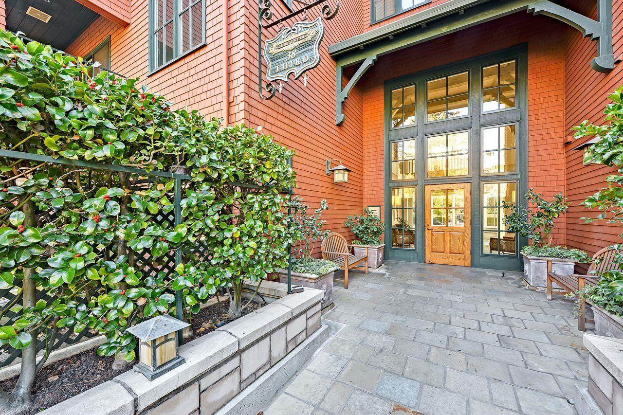 38 3rd St 201 - Photo 1