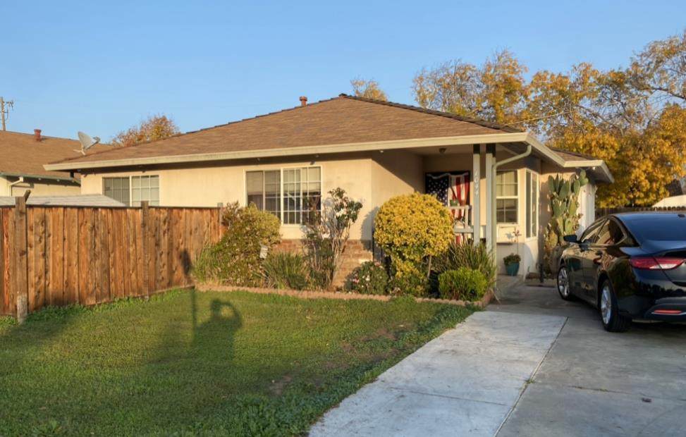 1048 Princess Anne Dr - Photo 1
