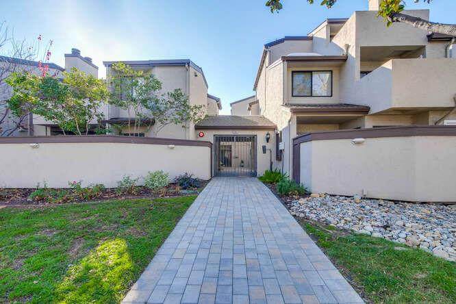 2201 The Alameda 16 - Photo 1