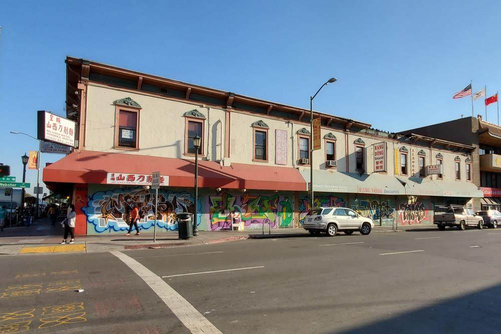 718 Webster St - Photo 1