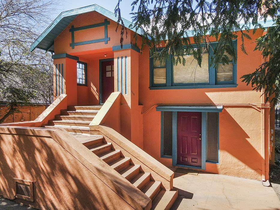 425 Macarthur Blvd - Photo 1