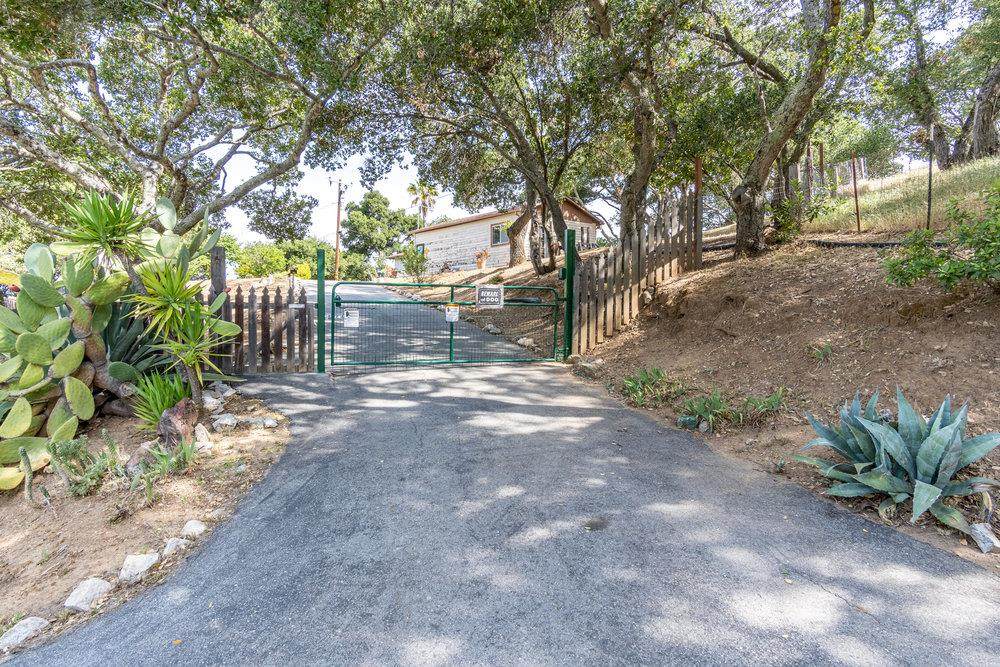 600 Hillside Rd - Photo 1