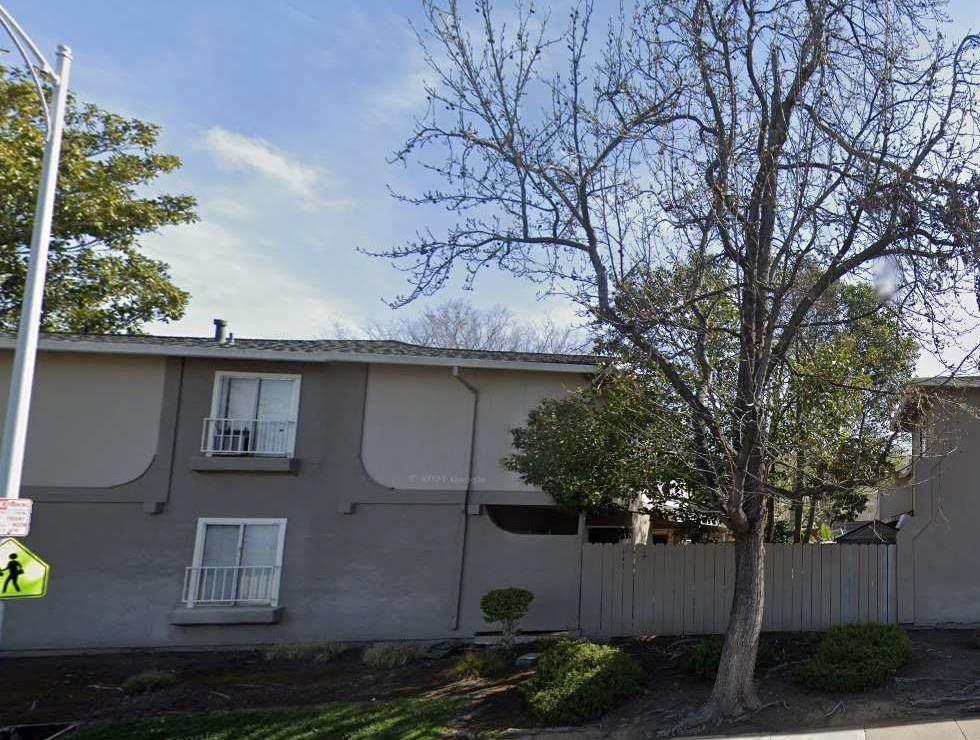 244 Lynn Ave - Photo 1