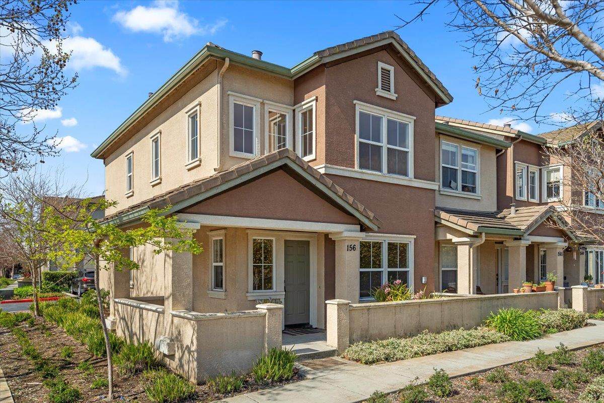 1561 El Monte Ct - Photo 1
