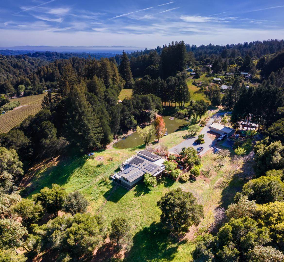 1065 Larsen Rd - Photo 1