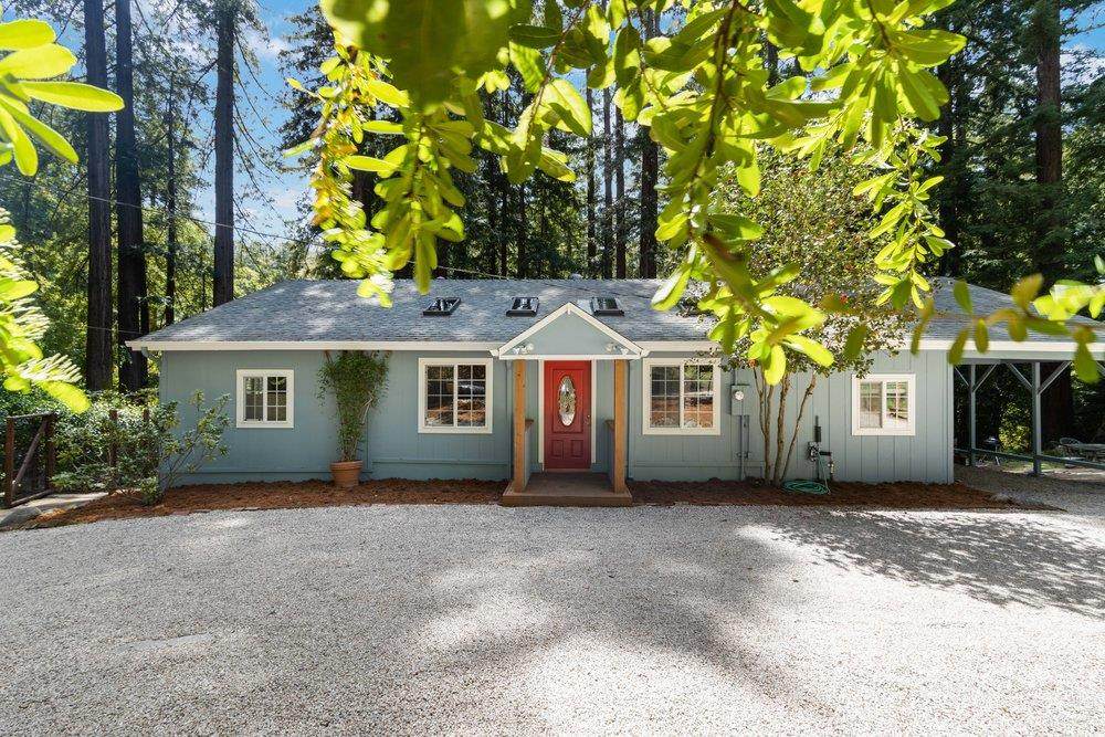 241 Redwood Way - Photo 1