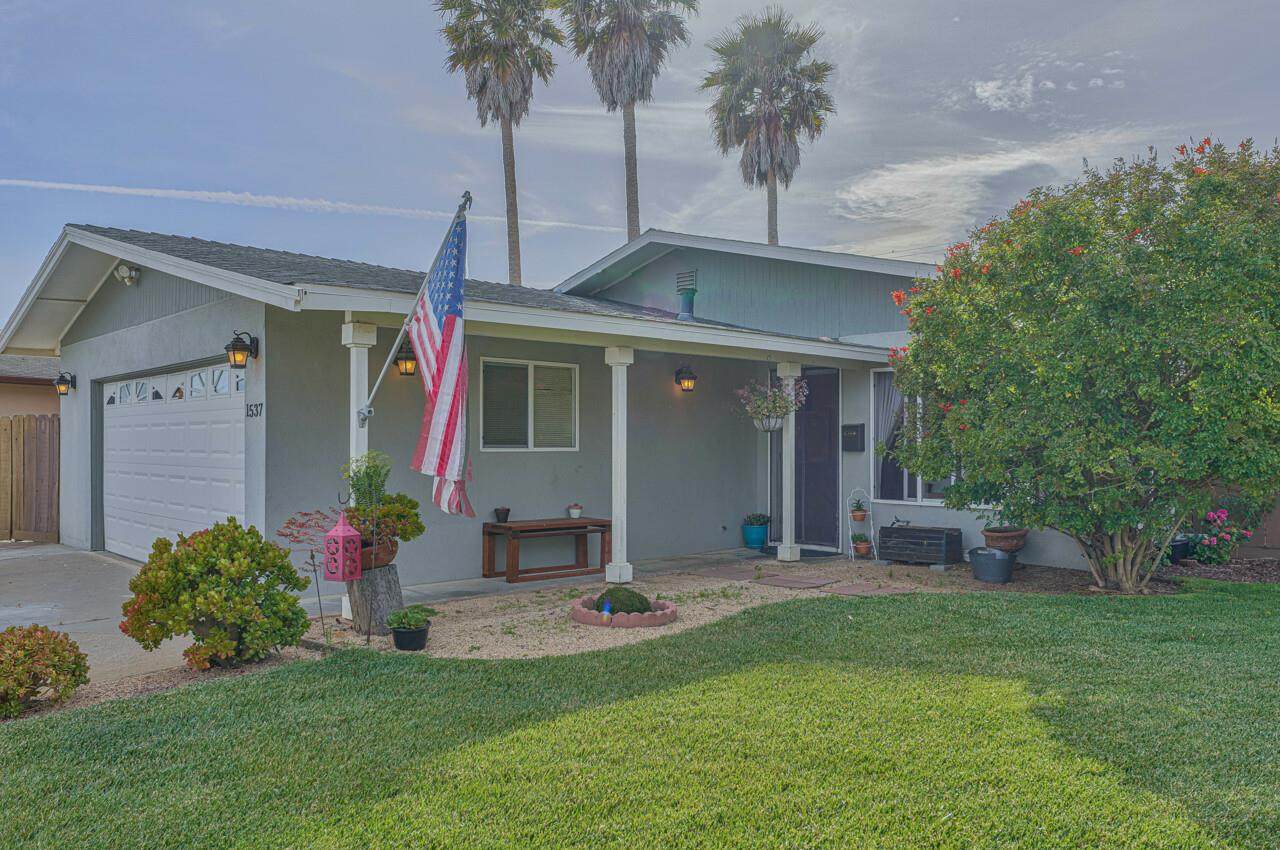 1537 Solano Way - Photo 1