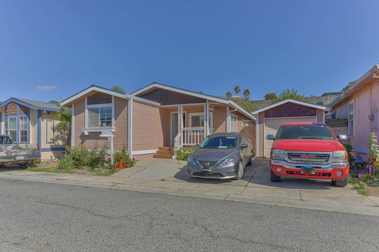 704 Garner Ave 22 - Photo 1