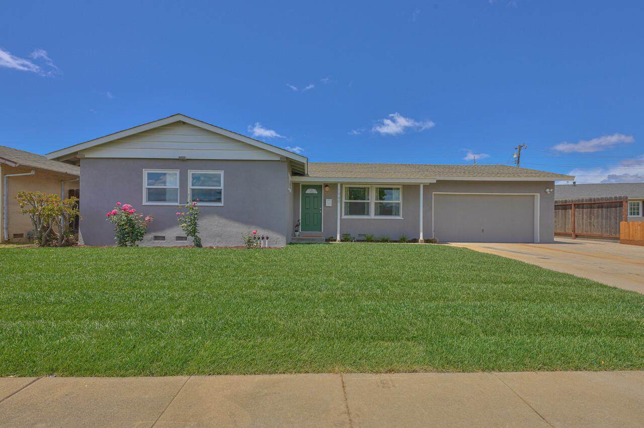 1949 Pescadero Dr - Photo 1