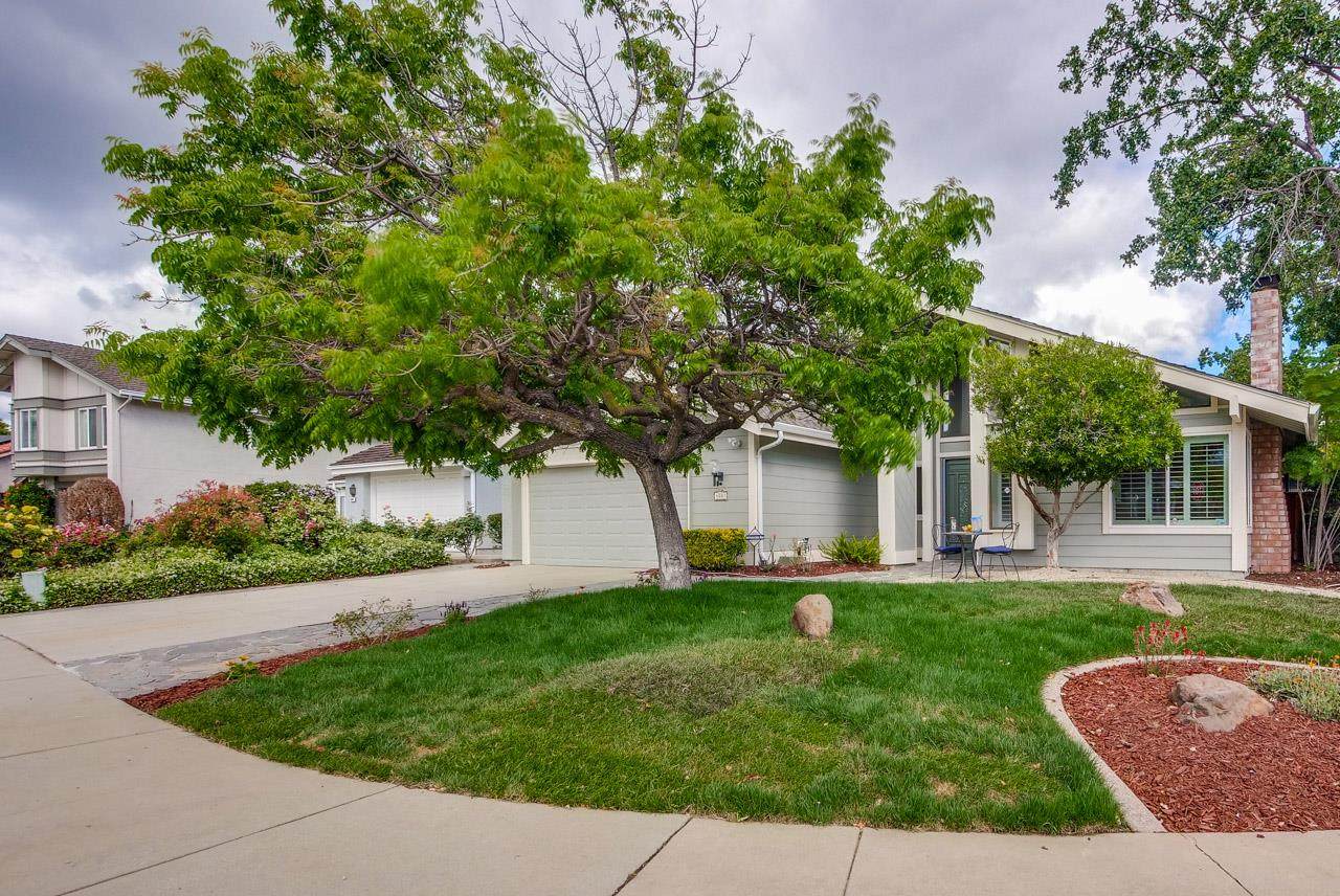 4003 Halkins Dr - Photo 1