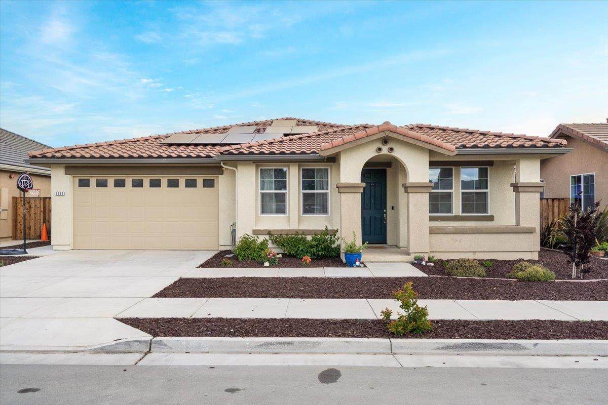 1220 Apricot Ln - Photo 1
