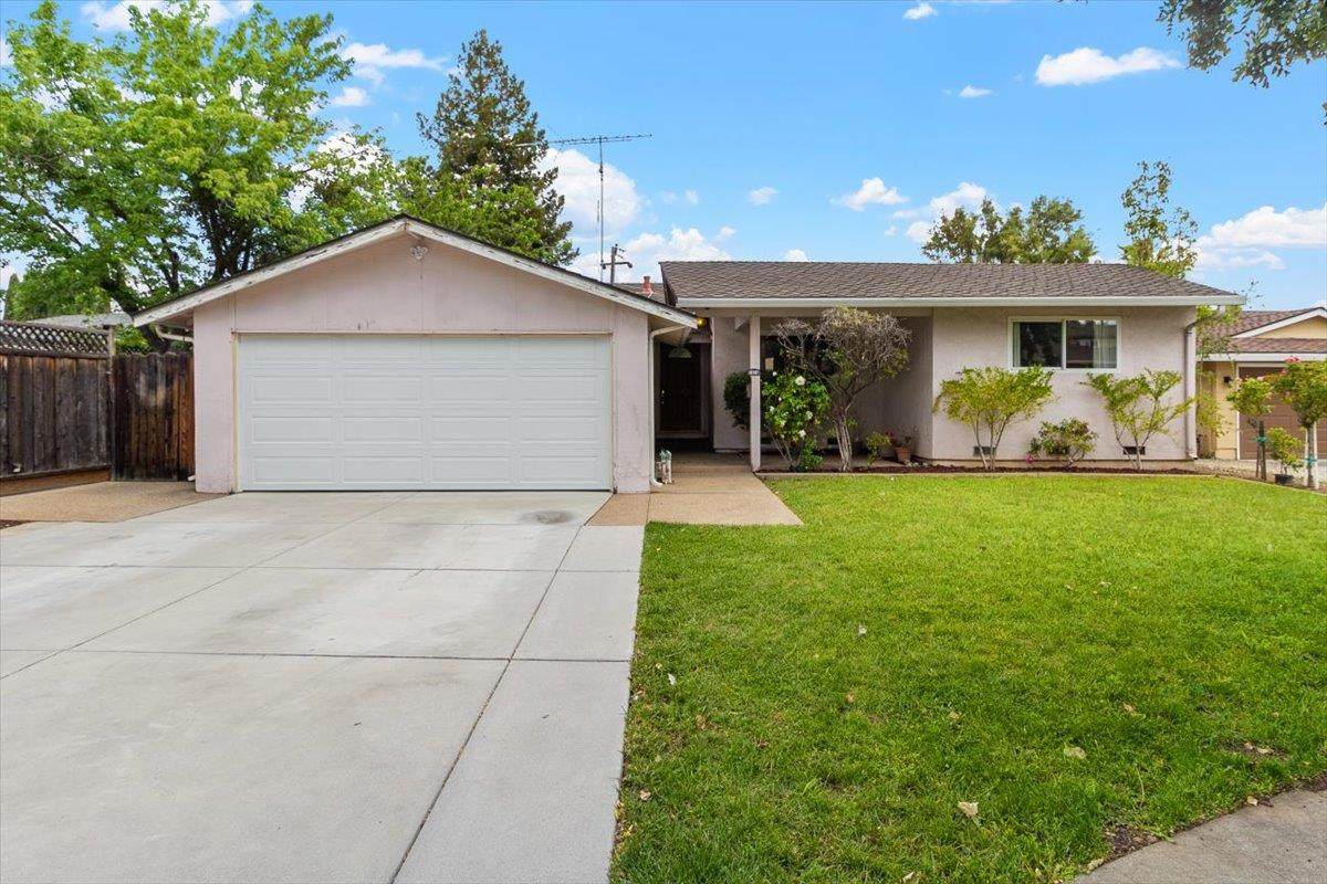 2826 Gazelle Dr - Photo 1