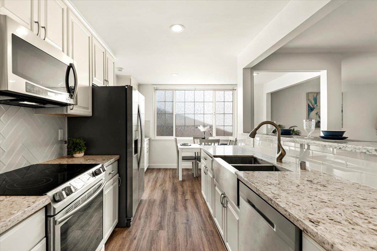 106 Fairway St - Photo 1