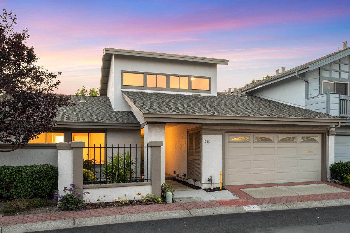955 De Leon Ln - Photo 1