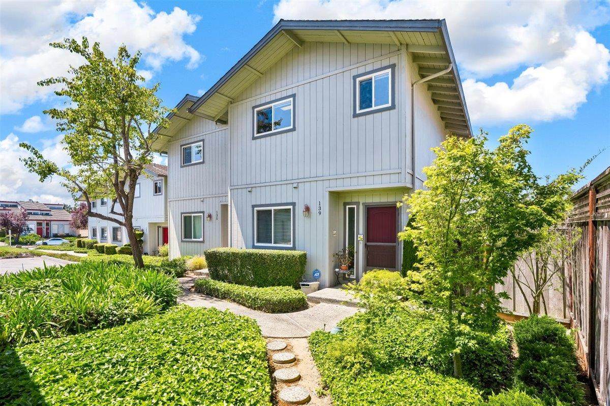 139 Tiburon Ct - Photo 1