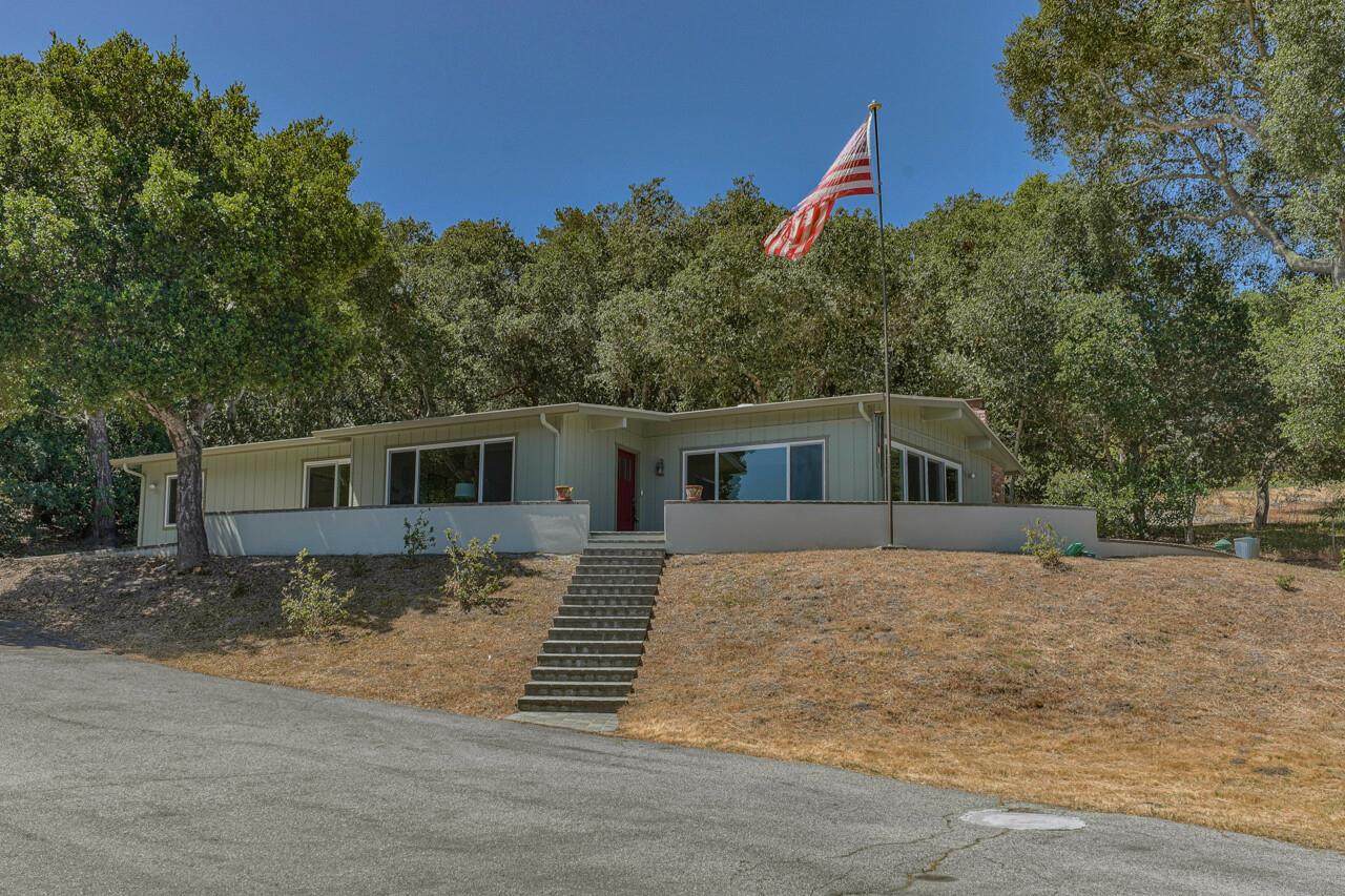 12723 Sundance Ln - Photo 1