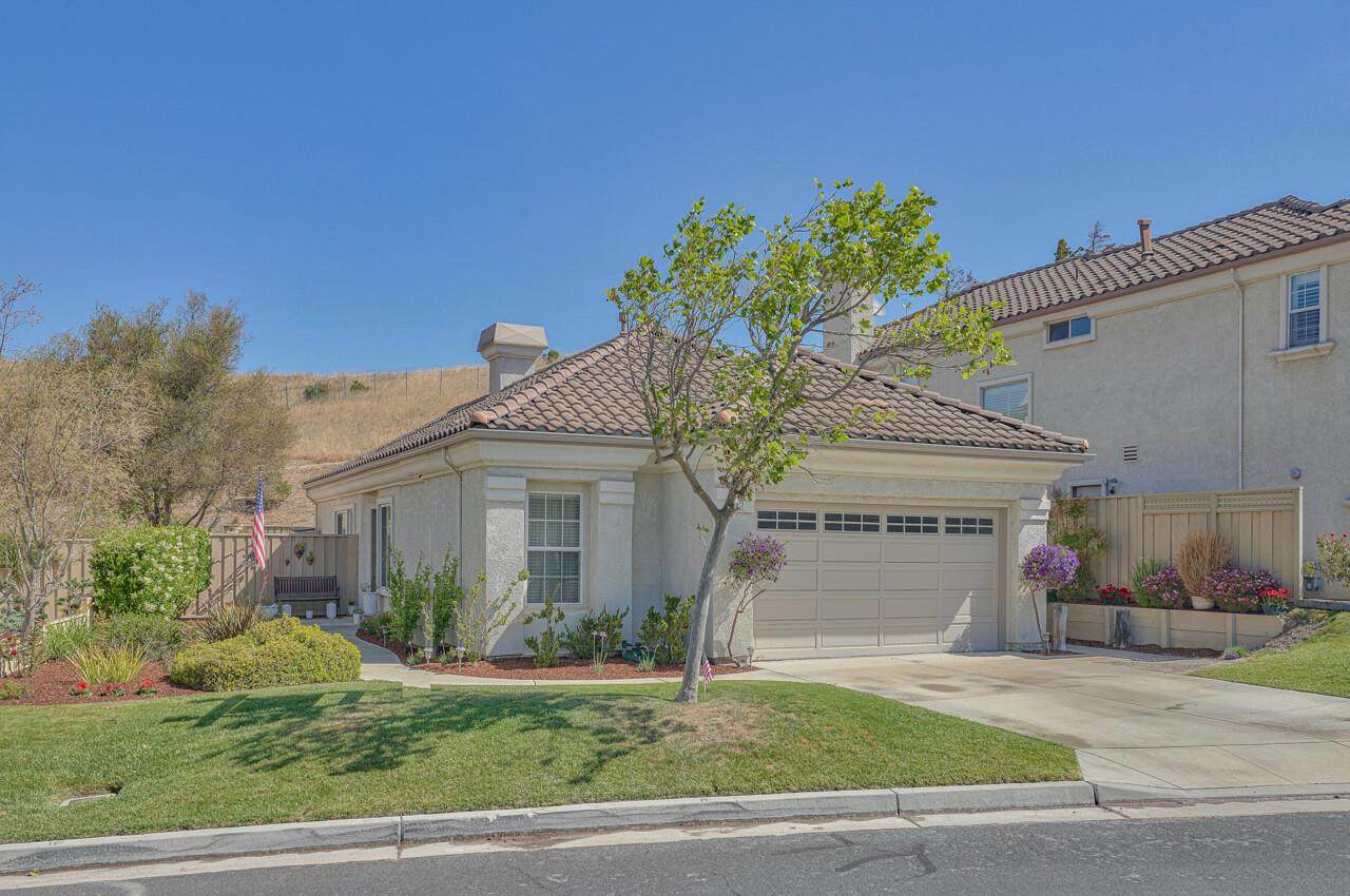 19387 Acclaim Dr - Photo 1