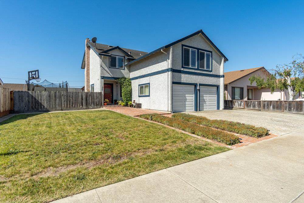 329 Brentwood Dr - Photo 1
