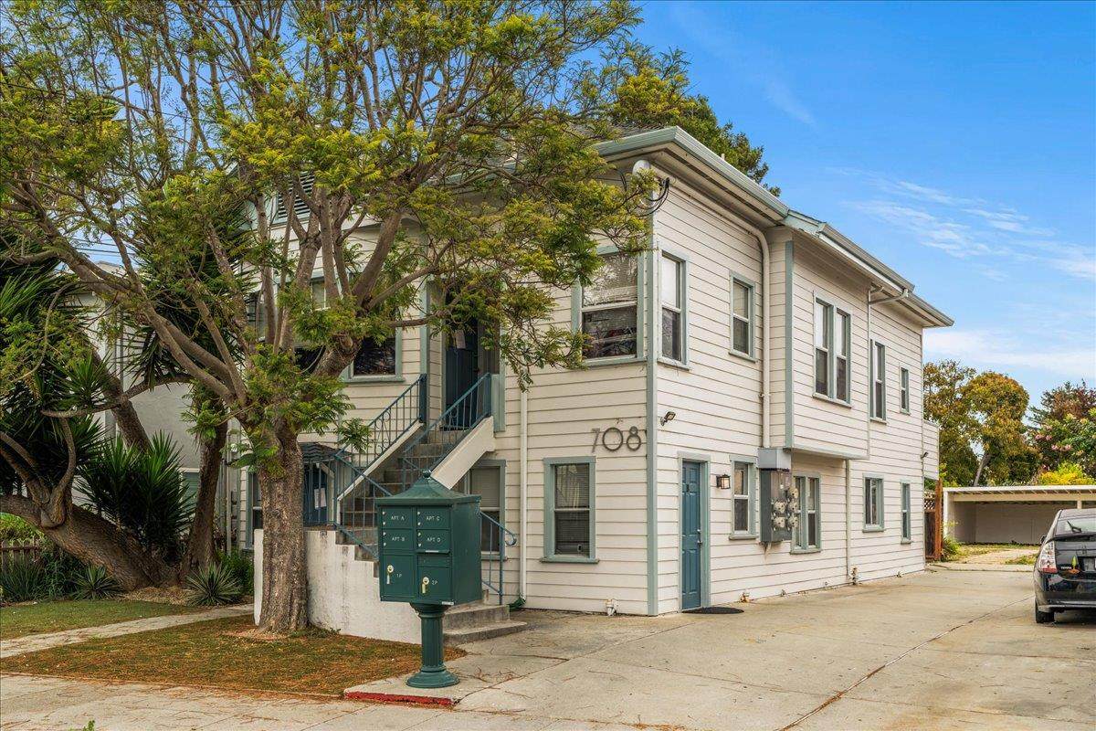 708 Riverside Ave - Photo 1