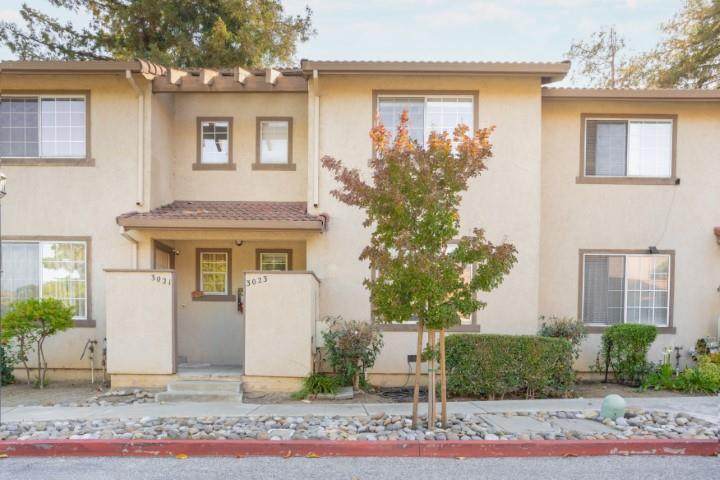 3023 Rose Ave - Photo 1