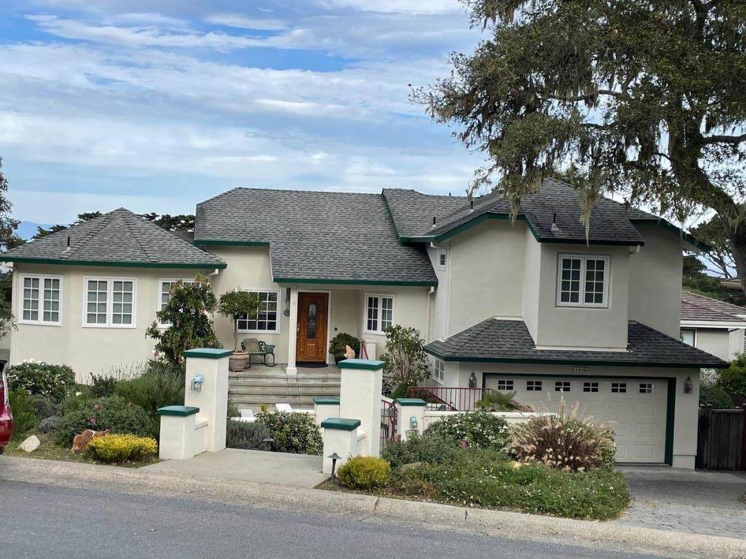 1036 Bayview Ave - Photo 1