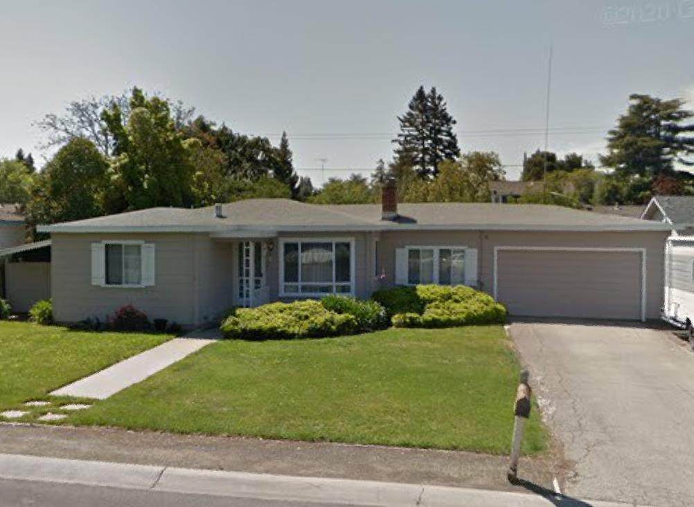 1328 Brookdale Ave - Photo 1