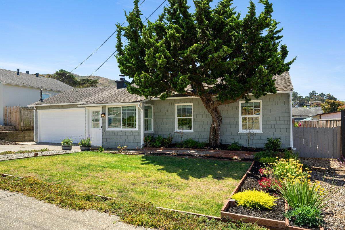 304 Avalon Dr - Photo 1