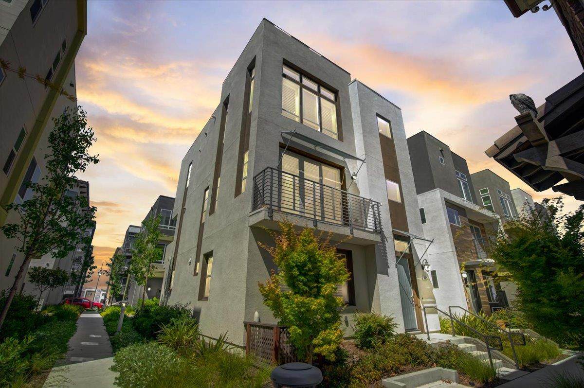 3021 Jayhawkers Pl - Photo 1