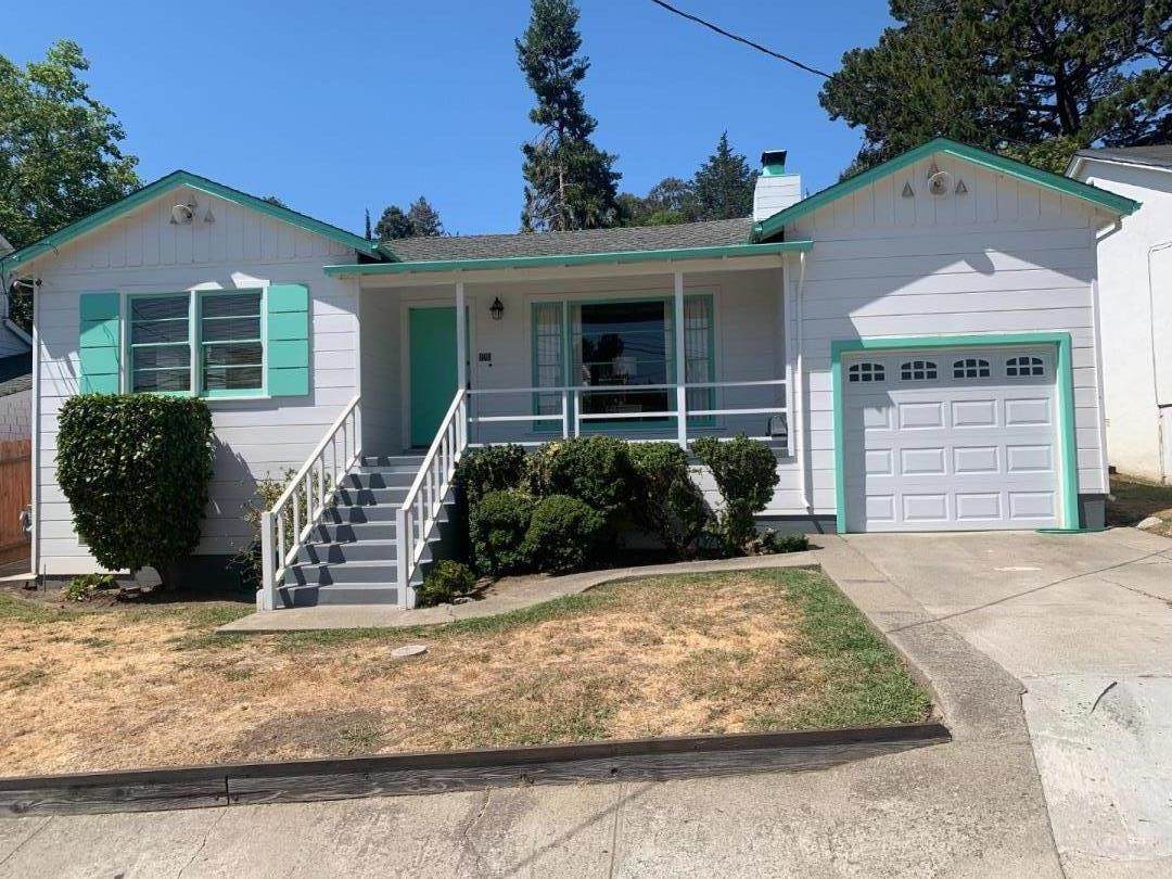 270 Vine St - Photo 1