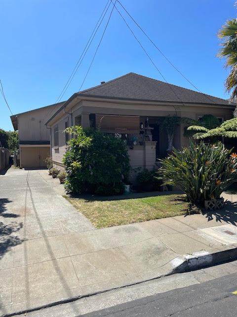 129 6th St - Photo 1