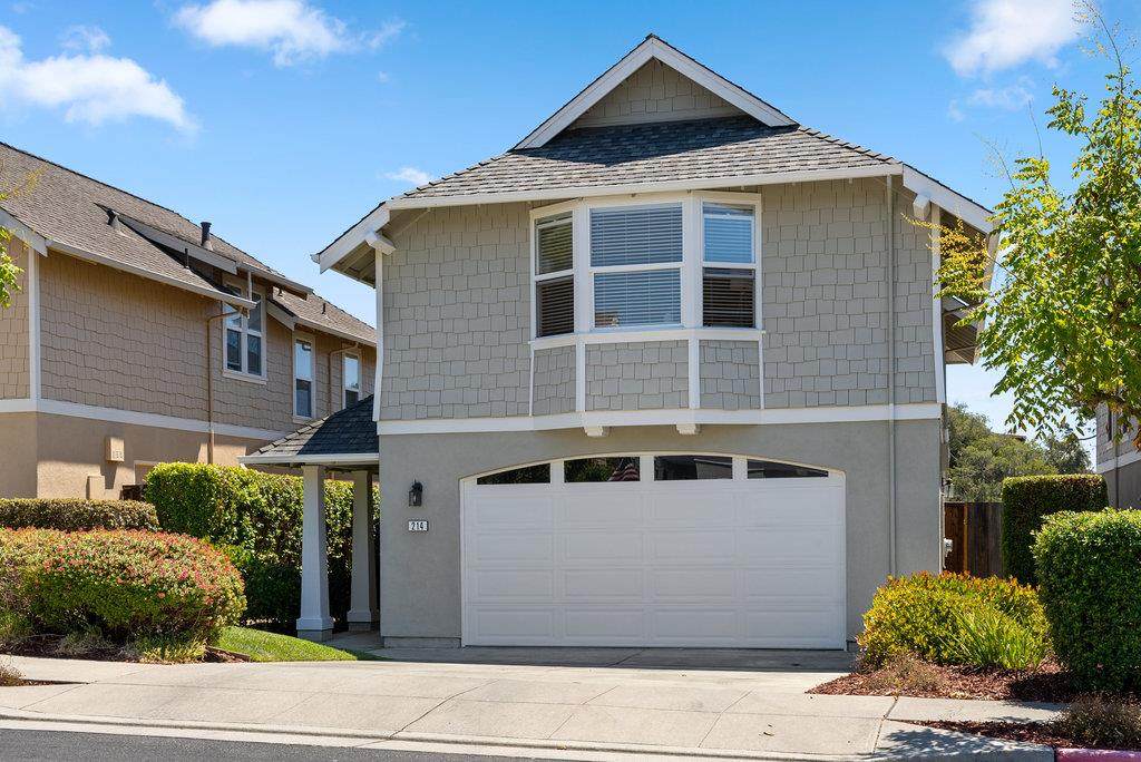 214 Rosemarie Ct - Photo 1