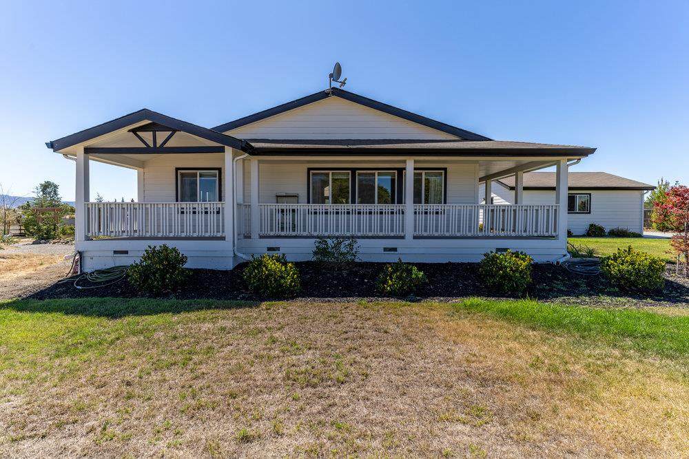200 Prater Way - Photo 1