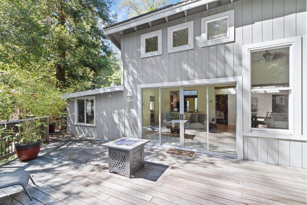 1004 Laurel Ave - Photo 1