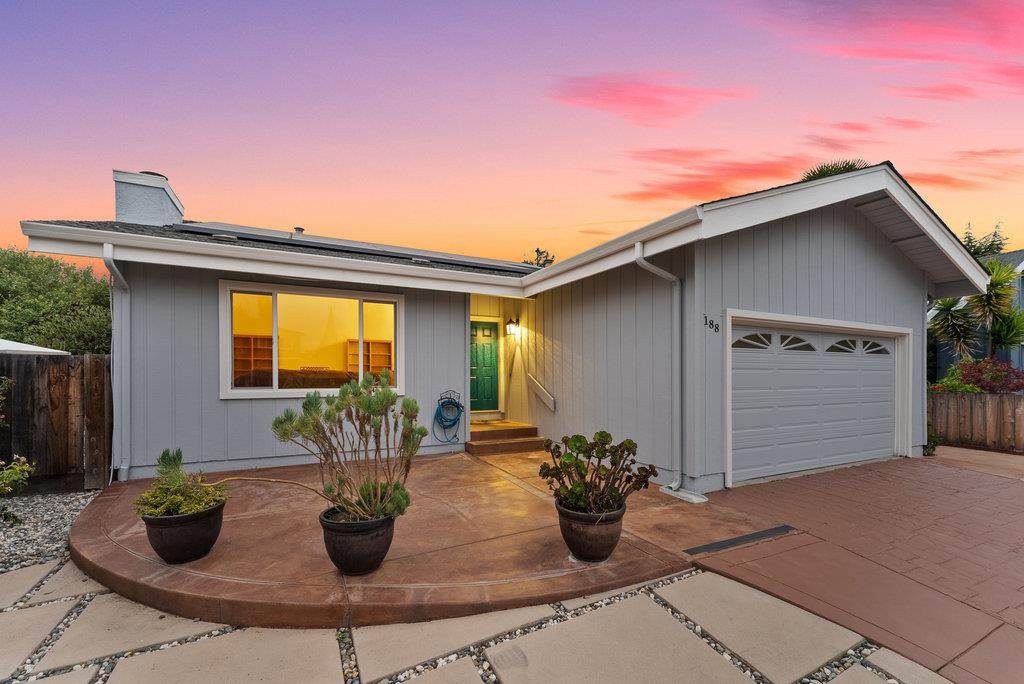 188 Hope Dr - Photo 1