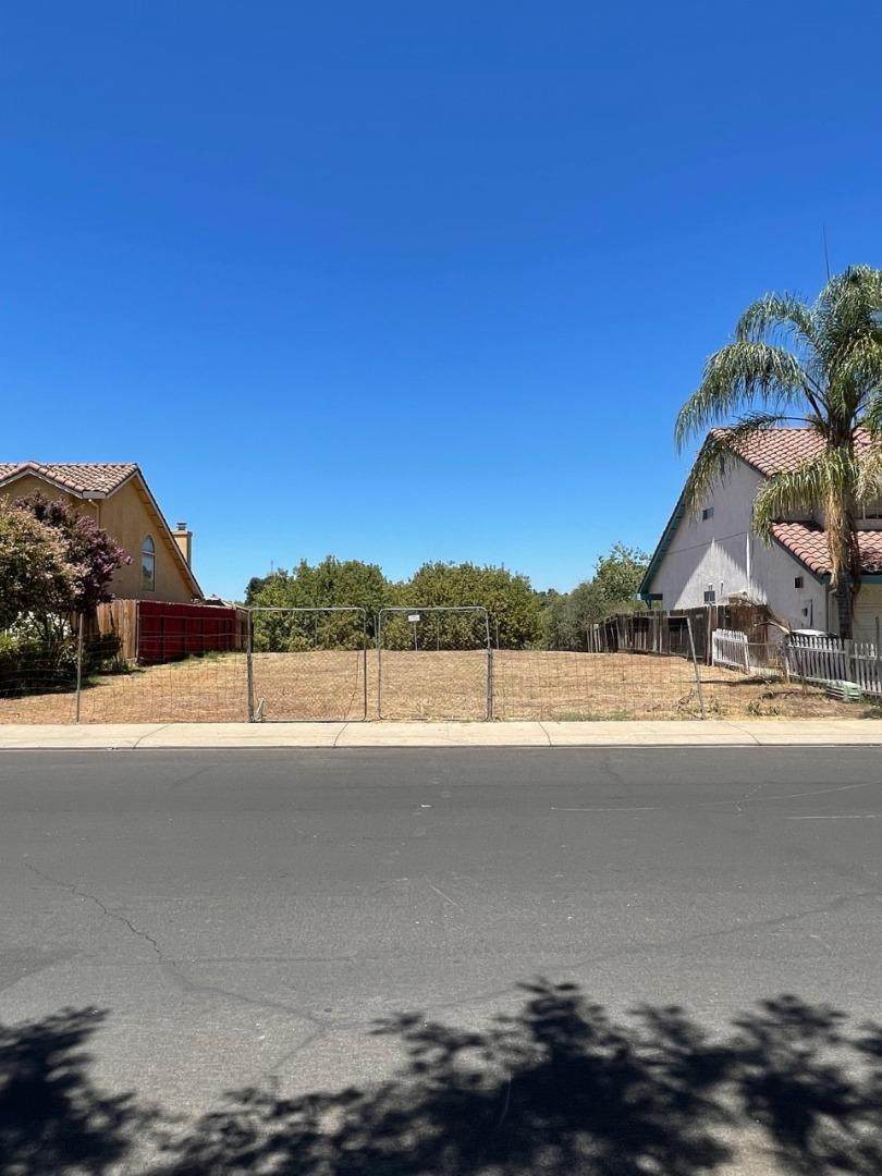 1121 Crater Ave - Photo 1