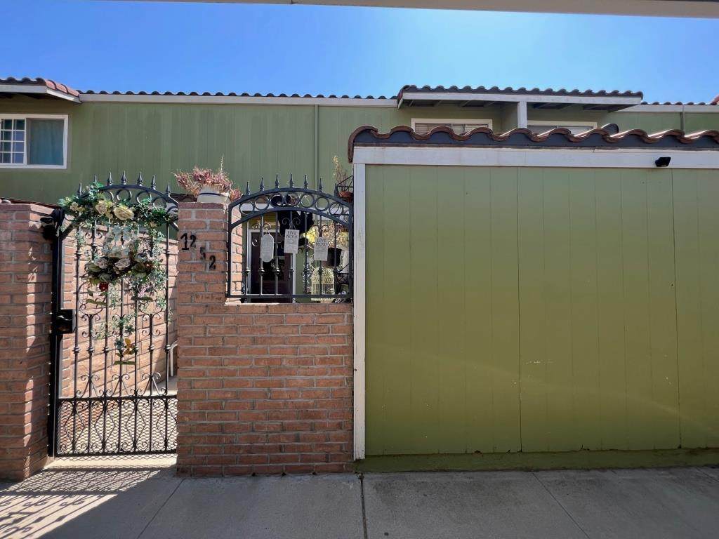 1252 San Antonio Dr - Photo 1