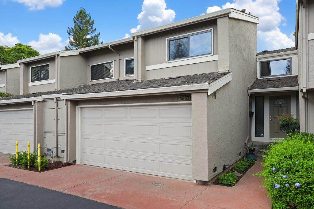 6683 Copperwood Cir - Photo 1