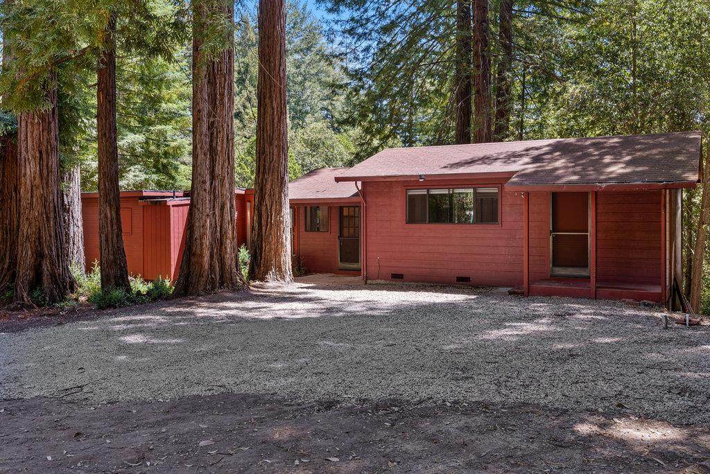870 Valley View Rd - Photo 1