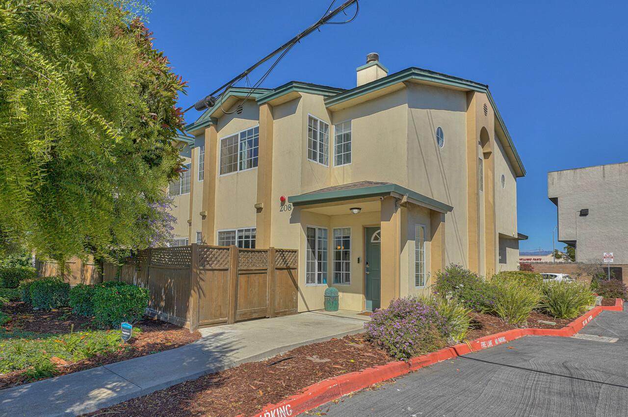 208 Martella St - Photo 1