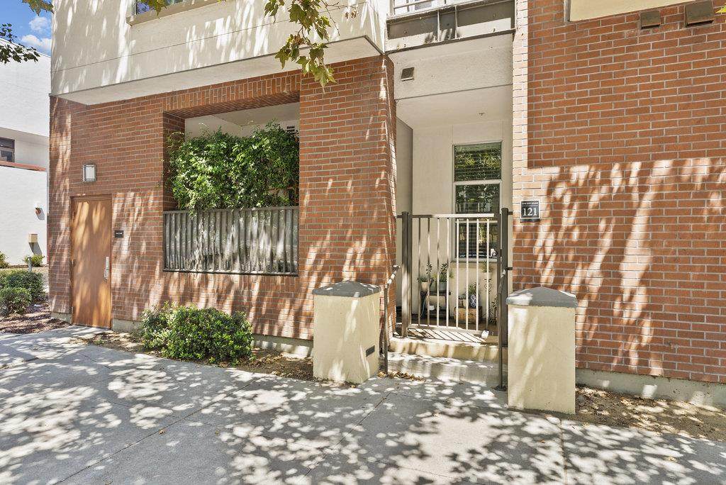 1 Julian St 121 - Photo 1