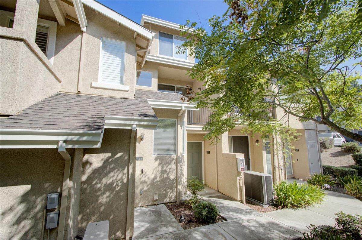 1019 Niguel Ln - Photo 1