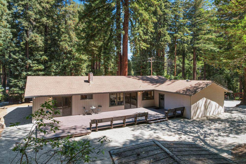 1830 Lakeside Dr - Photo 1
