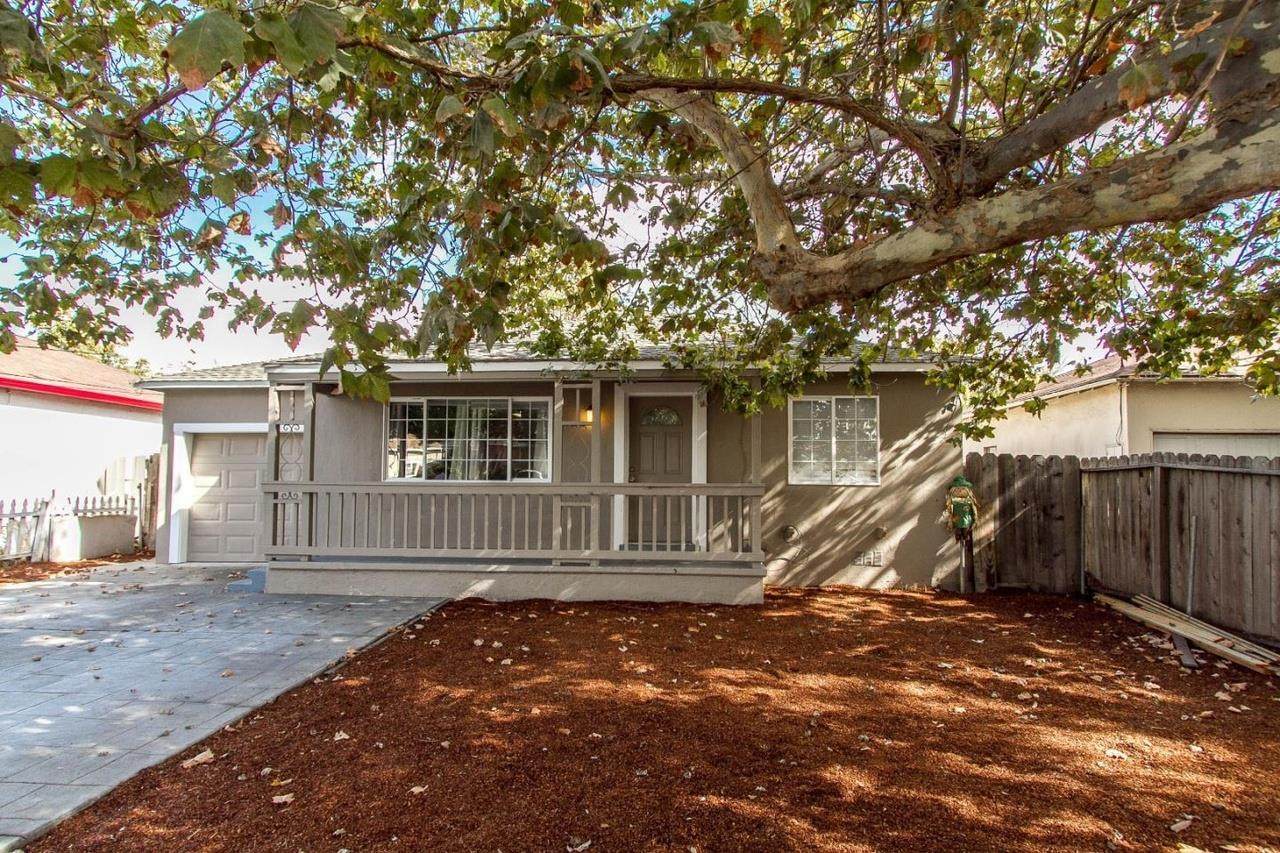 332 Azalia Dr - Photo 1