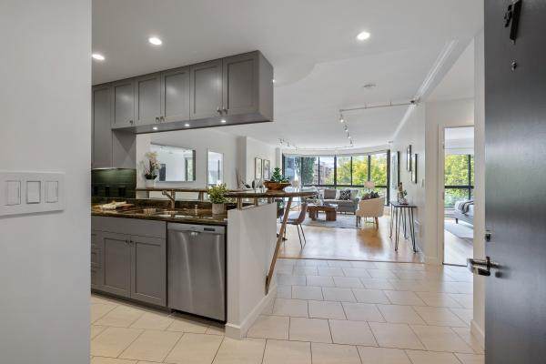 300 3rd St 506 - Photo 1