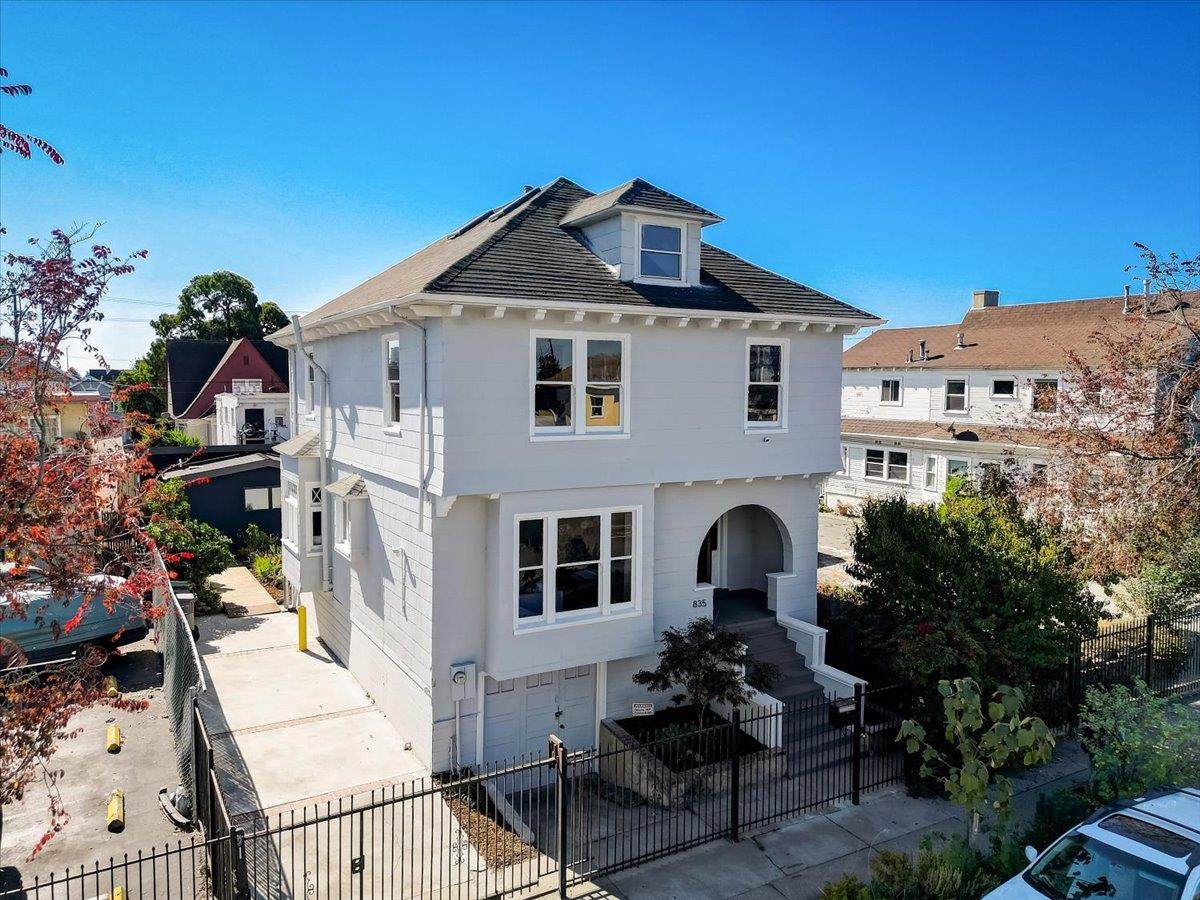 835 Macarthur Blvd - Photo 1