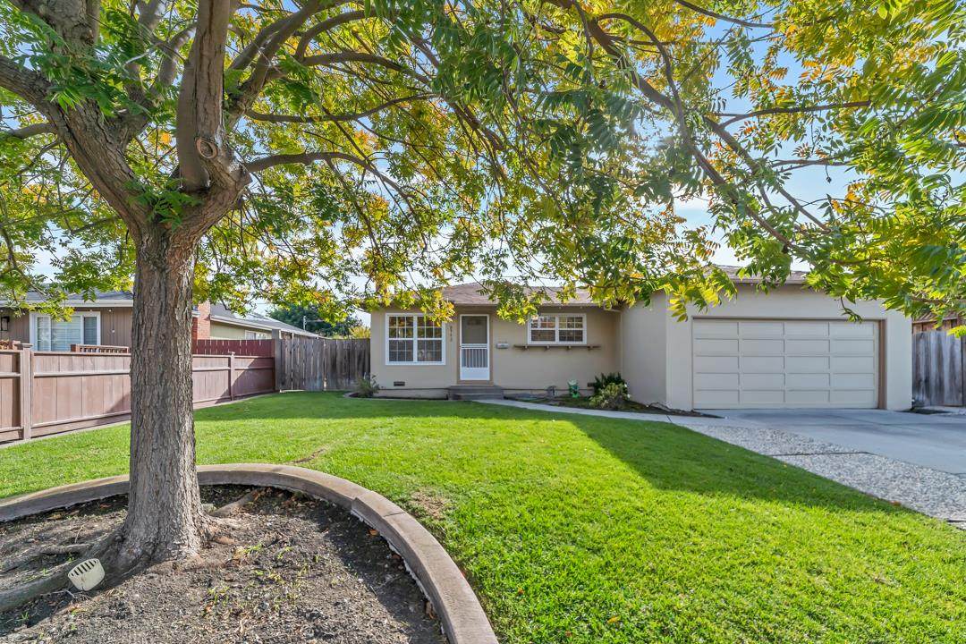 2742 El Sobrante St - Photo 1